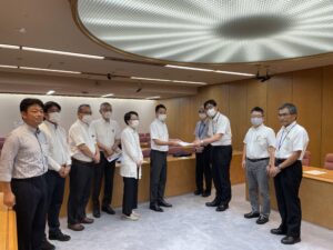 【神奈川県への要請】介護保険制度の改善､介護従事者の処遇改善を求める要請